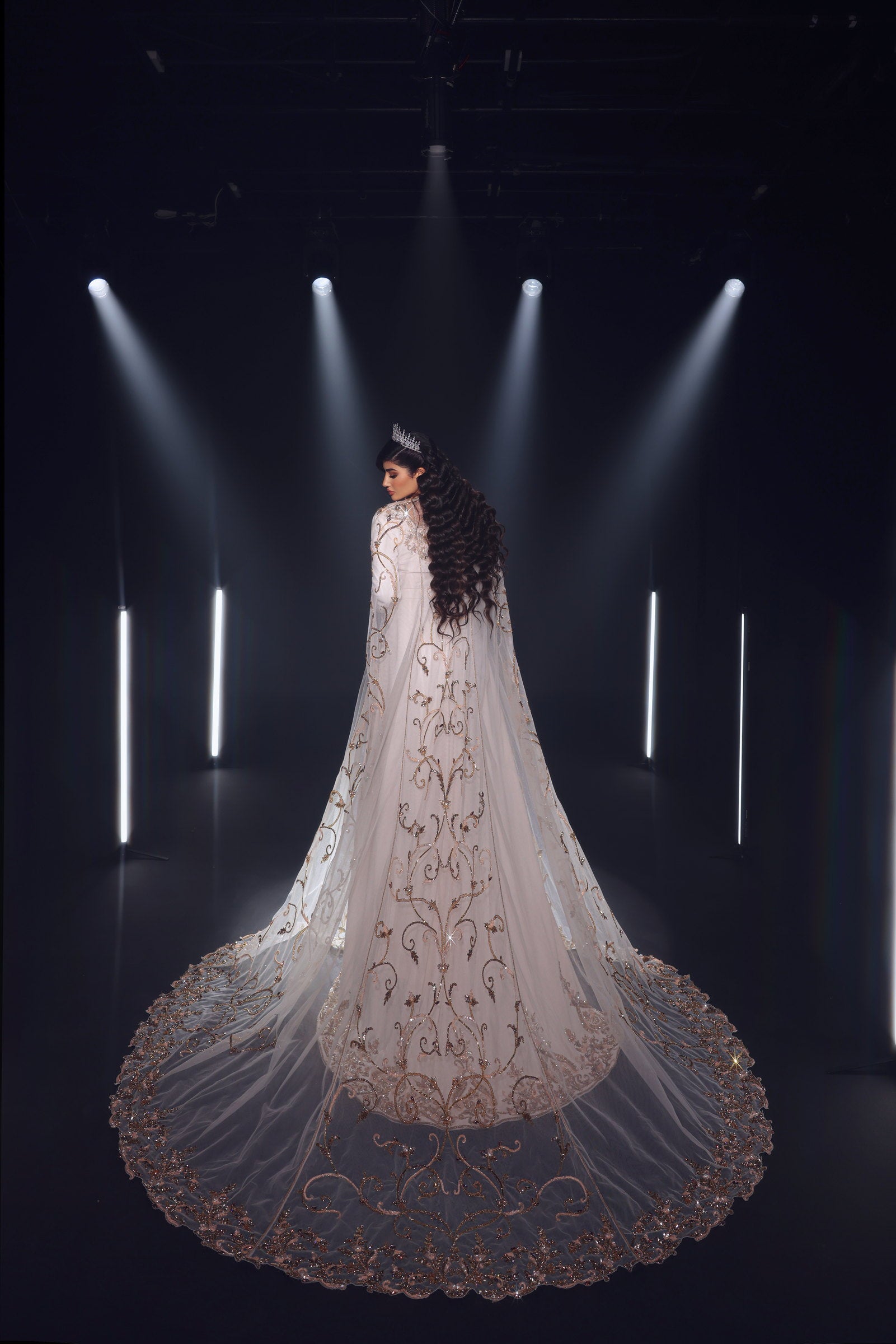 Ivory Cape Thobe